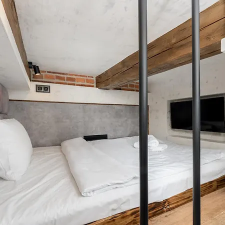 Daire Bohaterow Getta With Mezzanine By Bookinghost Krakow